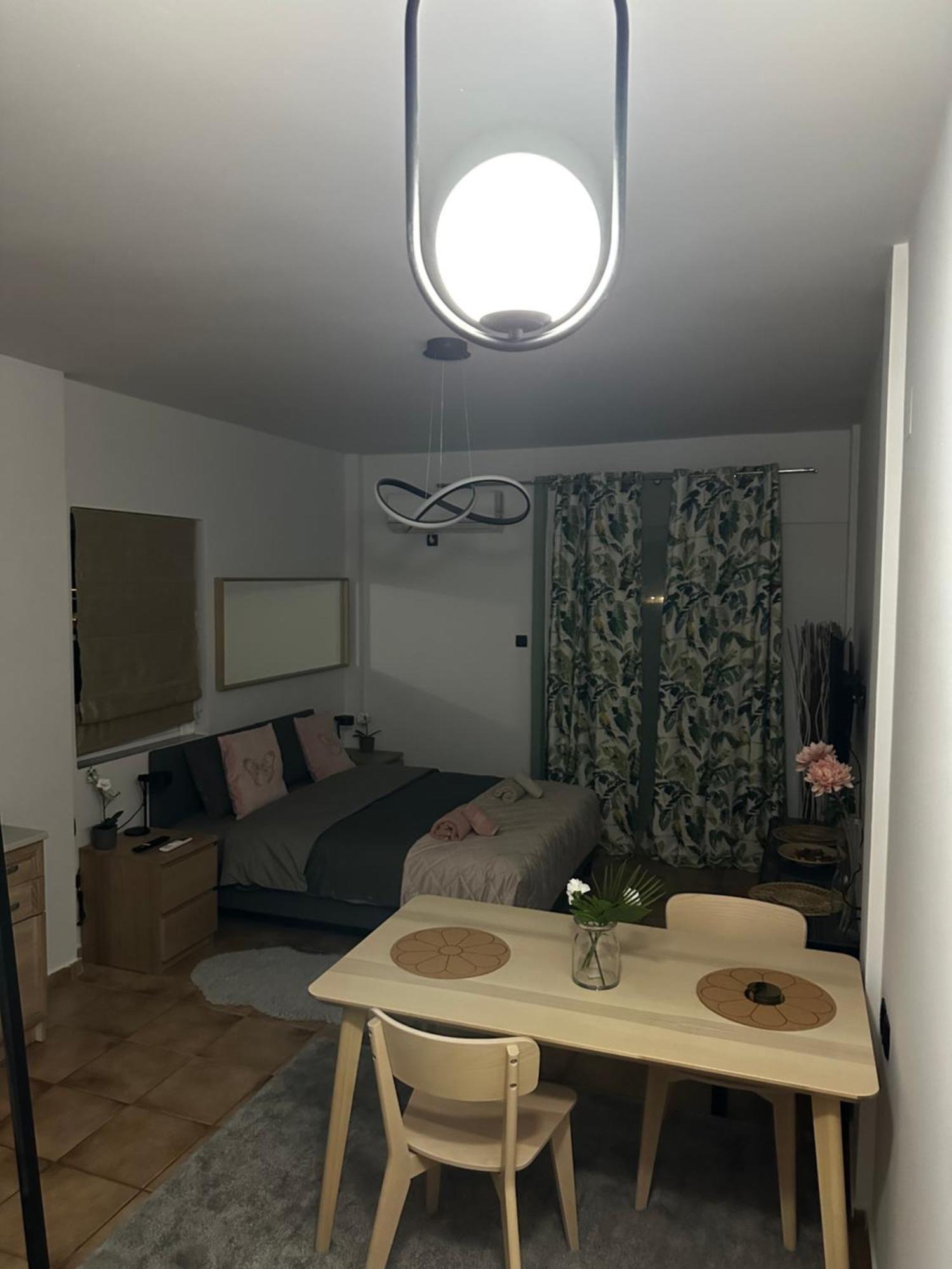 Νεάπολη Apartment Larissa Exterior photo