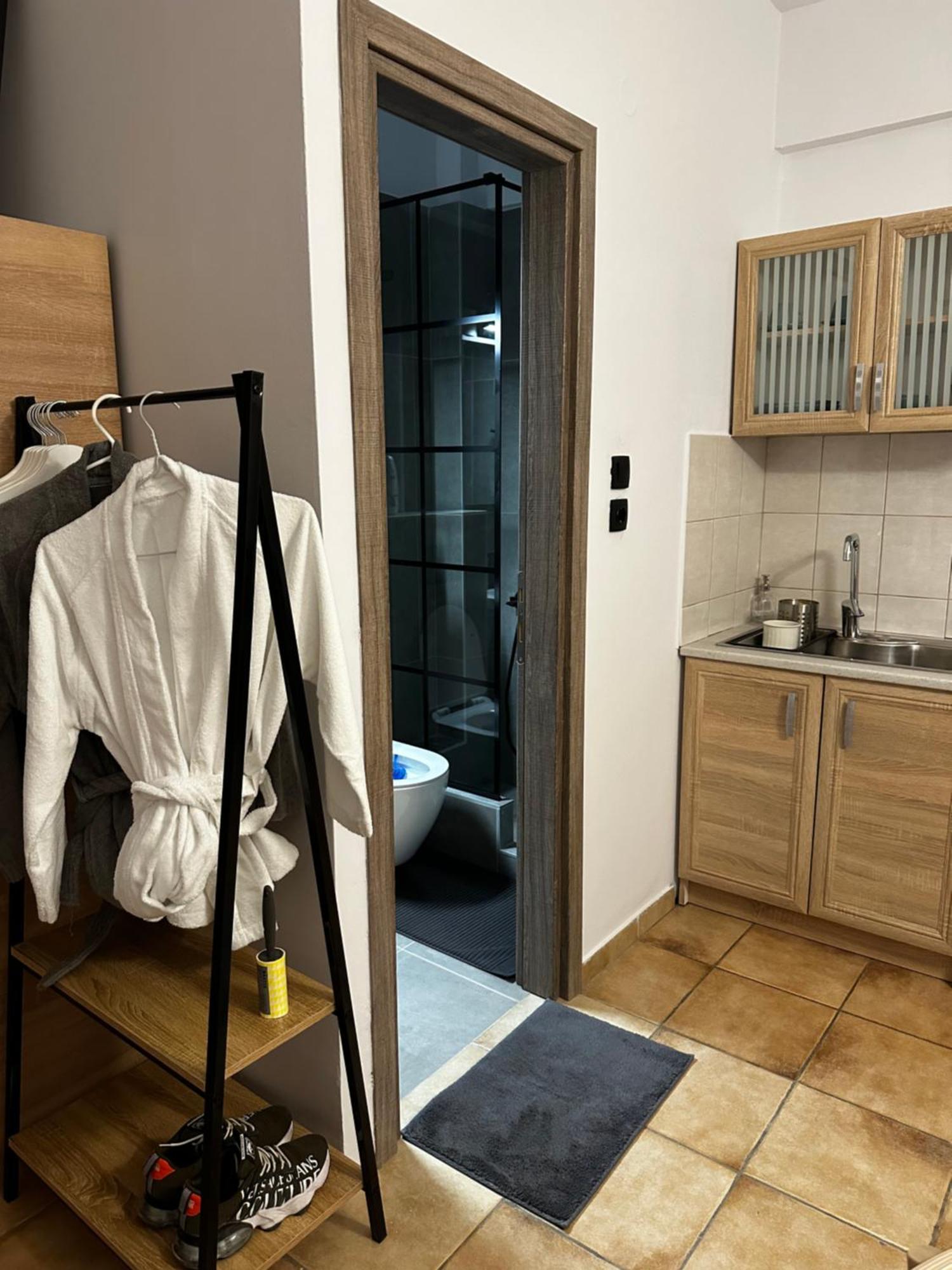 Νεάπολη Apartment Larissa Exterior photo